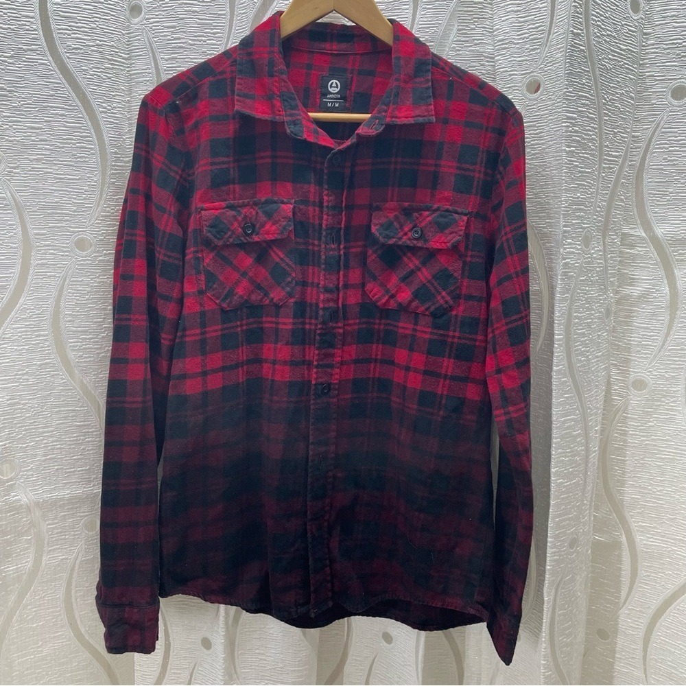 AMNESIA Red Black Plaid Flannel Shirt Men's M/M Long‎ Sleeve Button Up